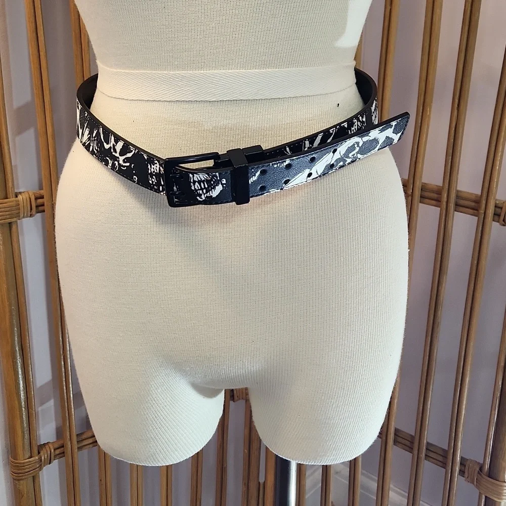 Tony Hawk skull belt faux leather Black white 30-32 inch waist size large